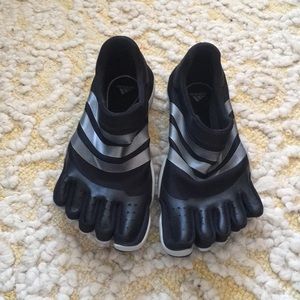 Adidas Toe/cross training shoes-Only worn once!!